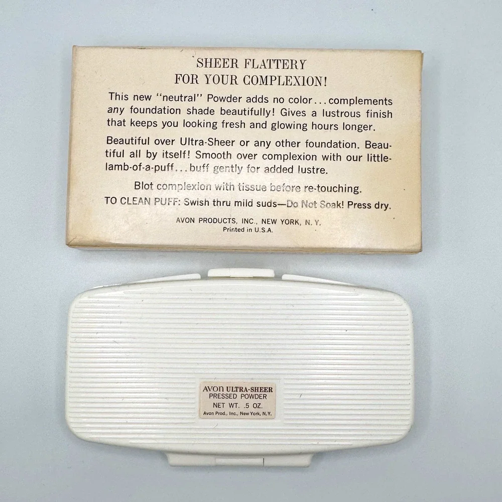 Vintage Avon 1960s Ultra-Sheer Compact Mirror Pressed Powder Mirrored